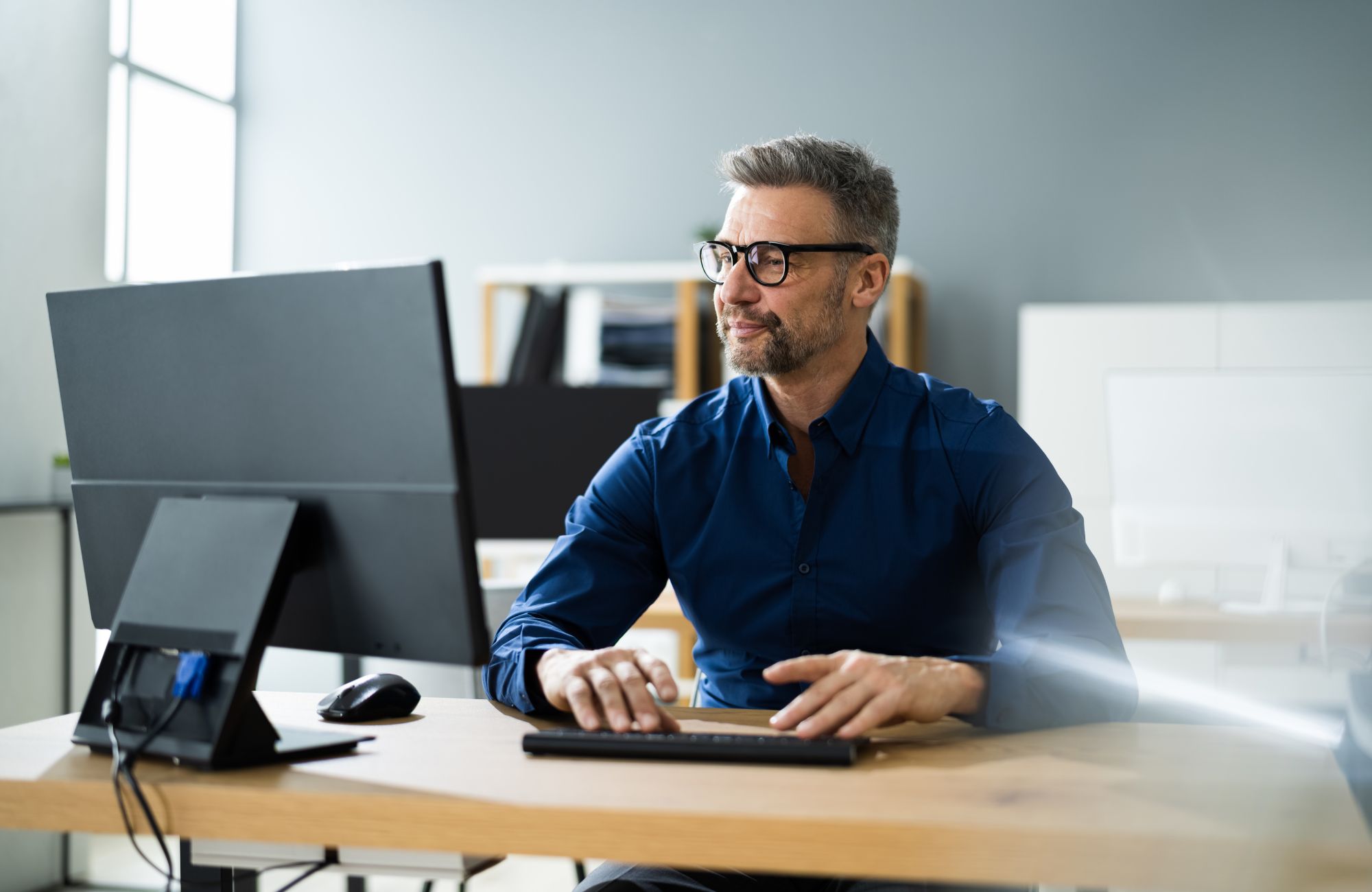 The Best Glasses for Computer Use to Protect Your Eyes Daily