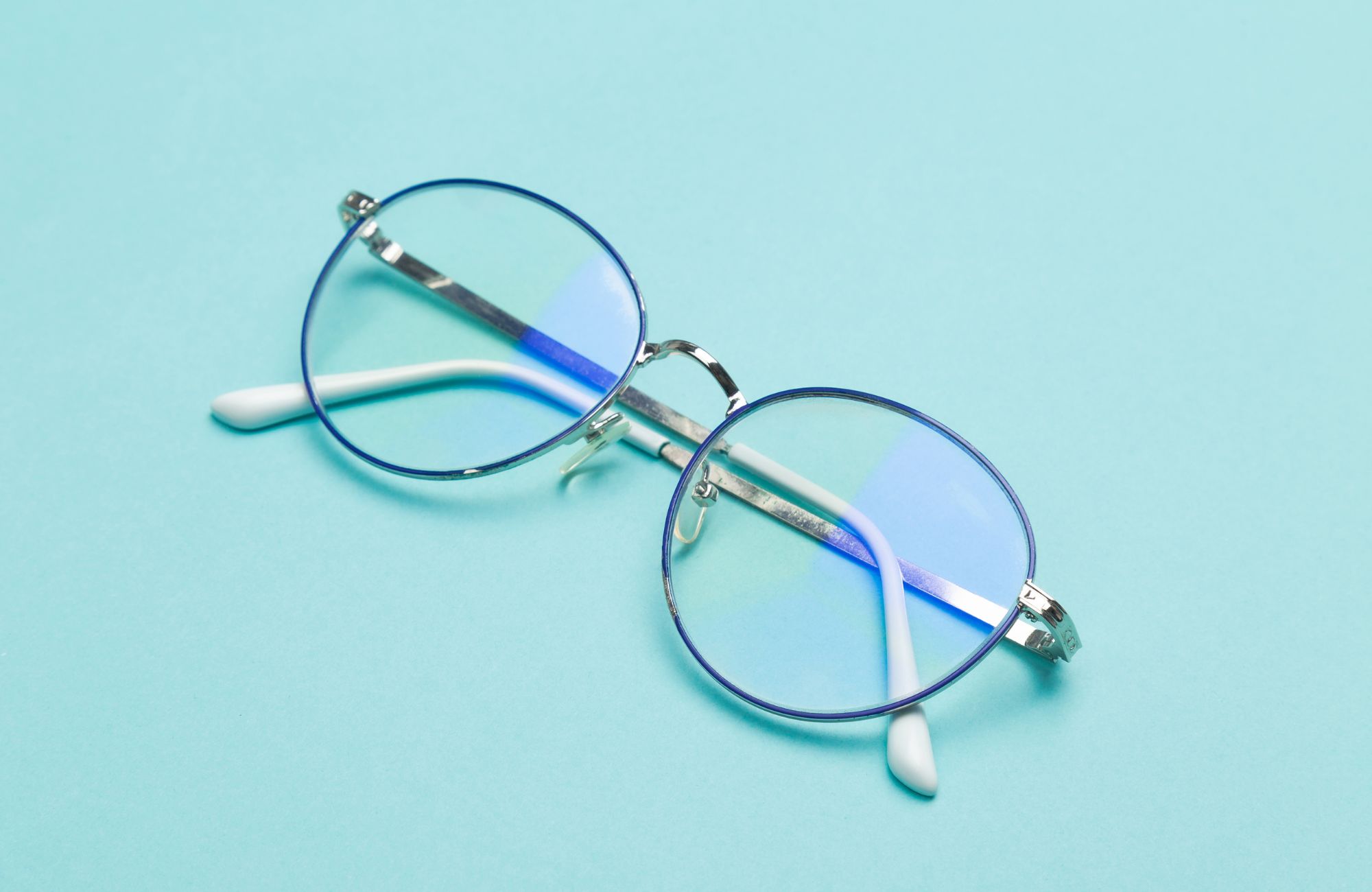 What Do Blue Light Glasses Do? Key Benefits Explained