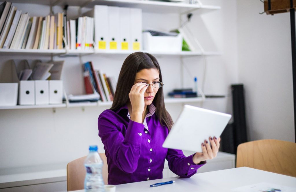 How to Tell If Your Glasses Prescription Is Wrong