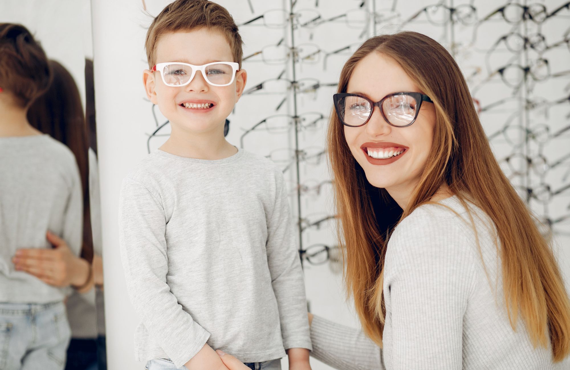 How Long to Get Used to New Glasses: Expert Tips