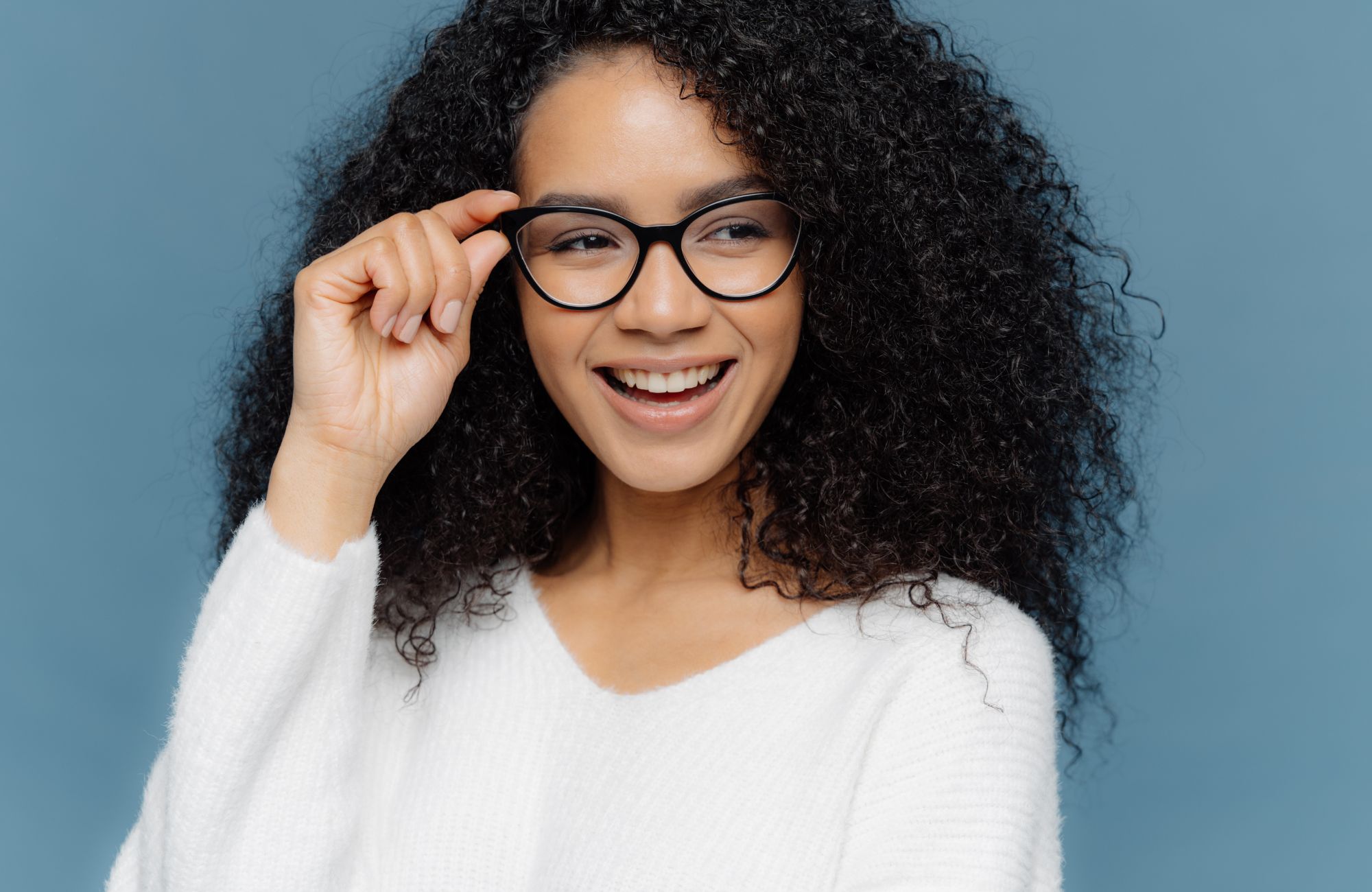 Women’s Glasses: Best Styles, Fit Tips, and Designer Picks